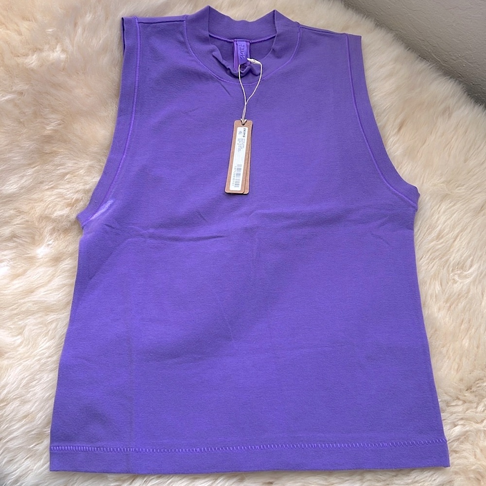 SKIMS Cotton Jersey Mock Neck Tank Size Medium in Ultraviolet. NWT